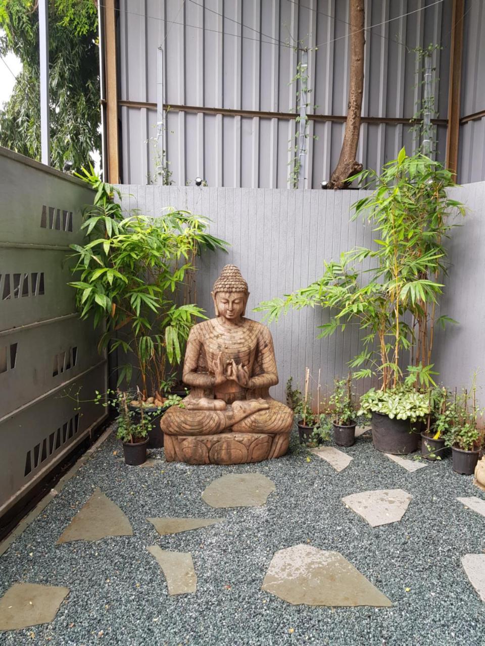 蜻蜓艺术酒店 孟买 外观 照片